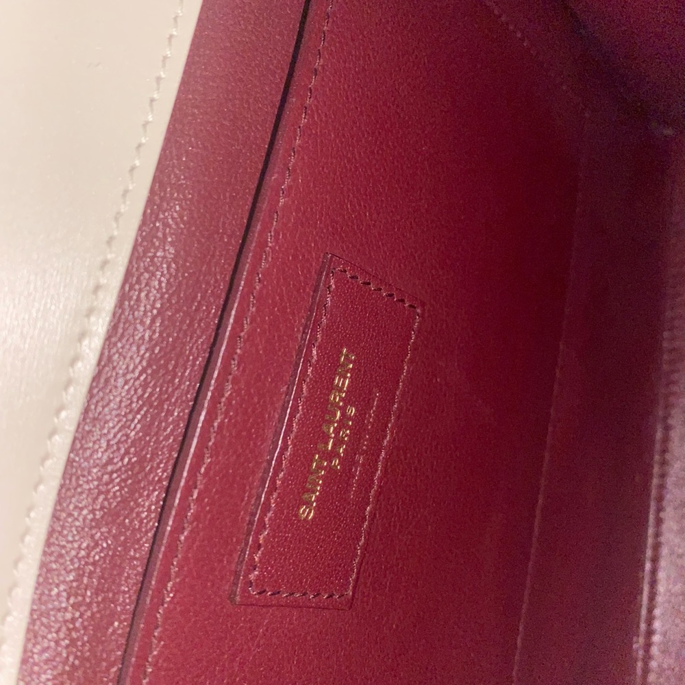 ❣️SOLD❣️Saint Laurent Medium Cassandra Bag - Picture 9 of 10